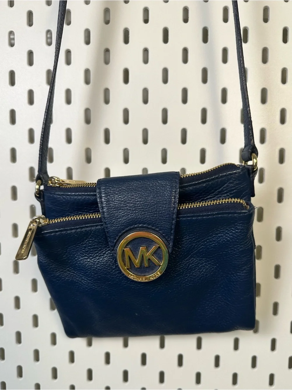 Michael Kors Fulton Crossbody Bag in Dark Blue Pebble Leather